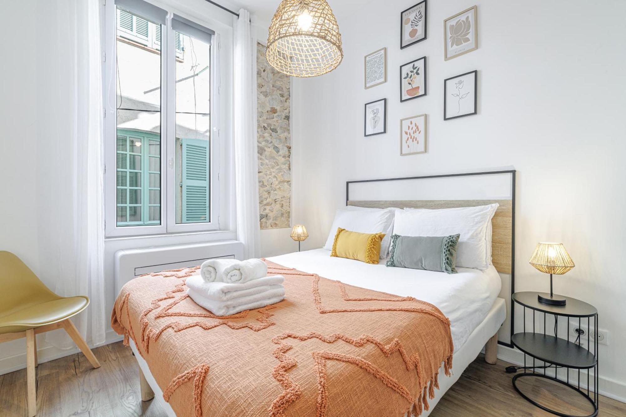 Old Town Antibes Superb New Flat, For 3, Ac, Wi-Fi Apartment ภายนอก รูปภาพ